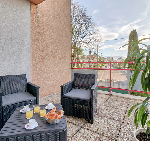 adouvie_la_pastourelle_pau_billere_image_terrasse_1
